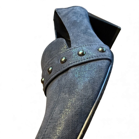 Donald Pliner Peggi Navy Iridescent Studded Loafer Pumps Women’s 10 | 2.75” Heel - Picture 11 of 14